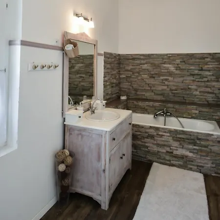 Bed & Breakfast Le Petit Domaine De 3*